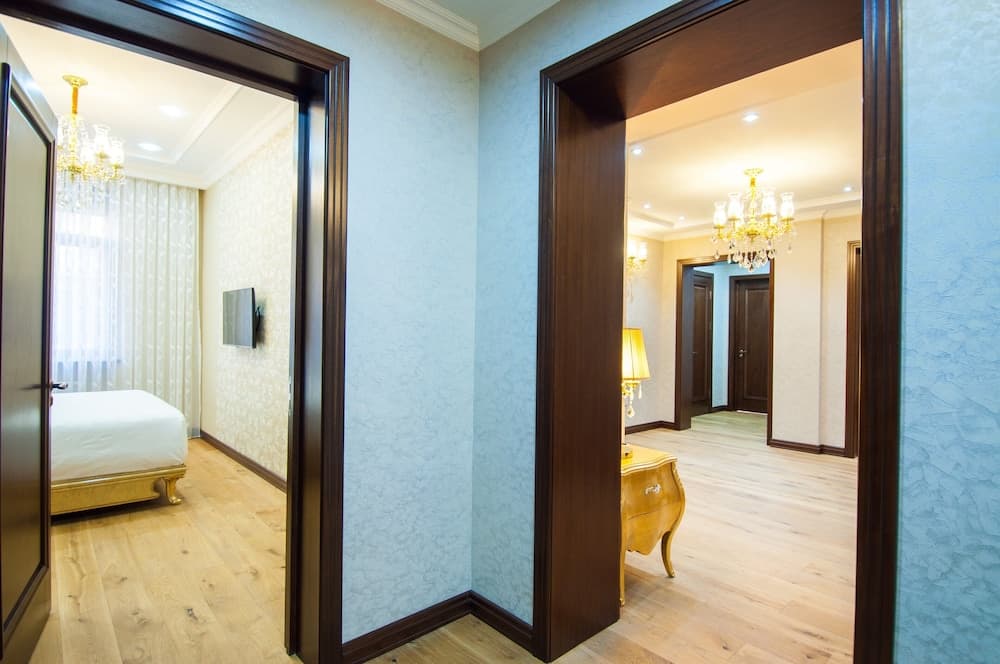 Royal Residence Hotel