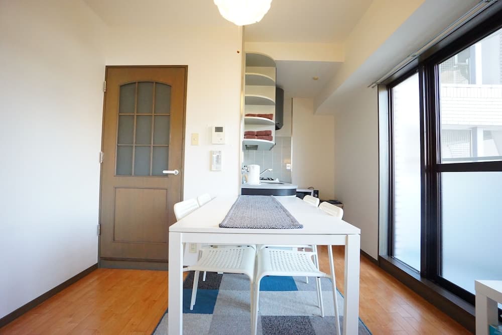 Terry's Apartment Shinsaibashi East I G09C