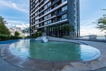 Dream City By Himmel