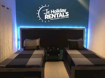 Stunning 2-bedroom Townhouse