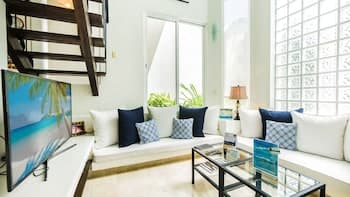 Royal Palms 5 2 Bedroom Condo by Redawning