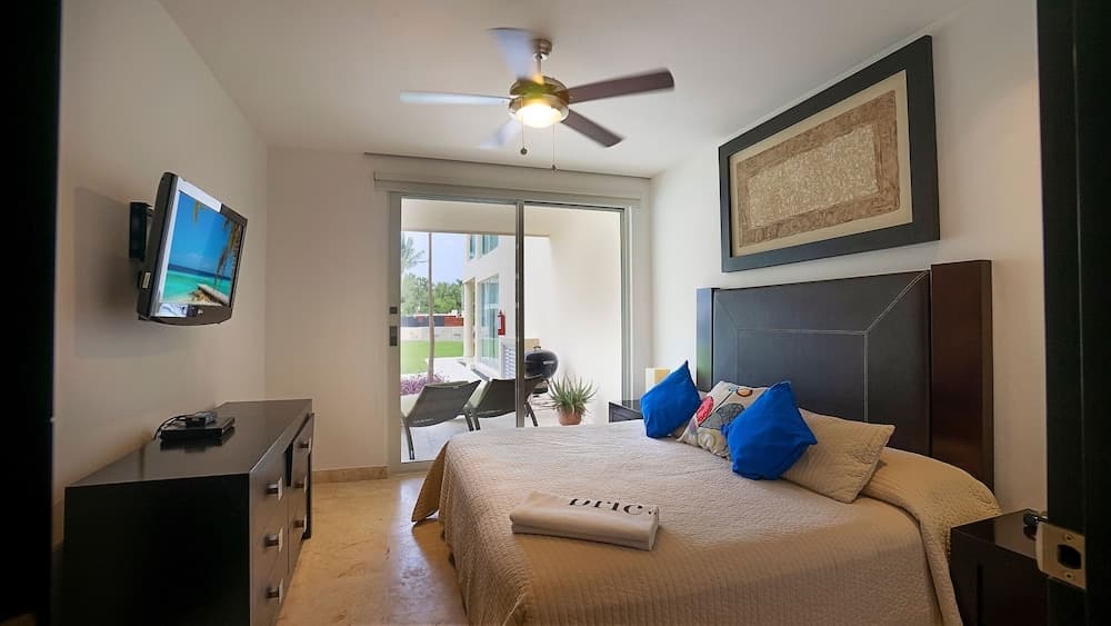 Elements Garden House 3 2 Bedroom Condo by RedAwning