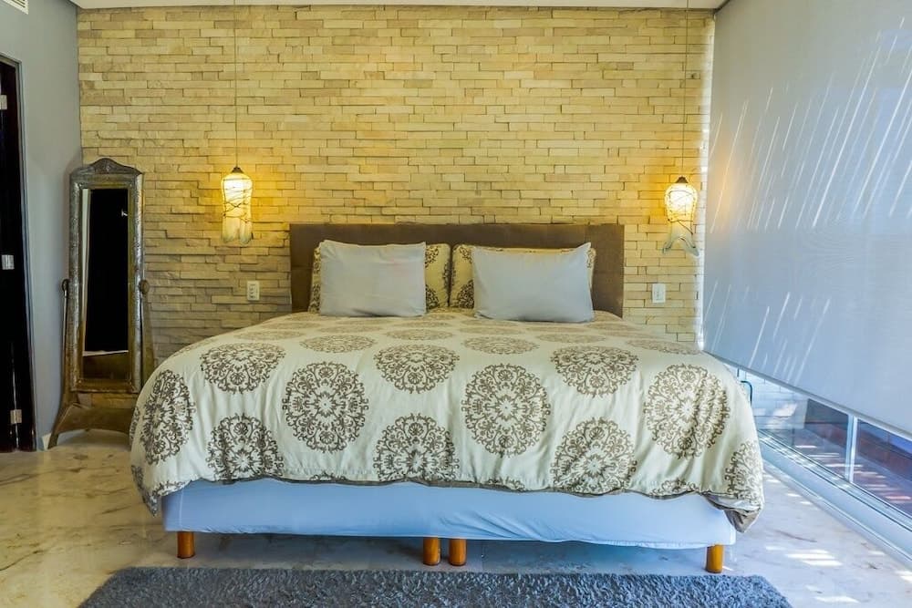 Elements Penthouse 24 3 Bedroom Condo by RedAwning