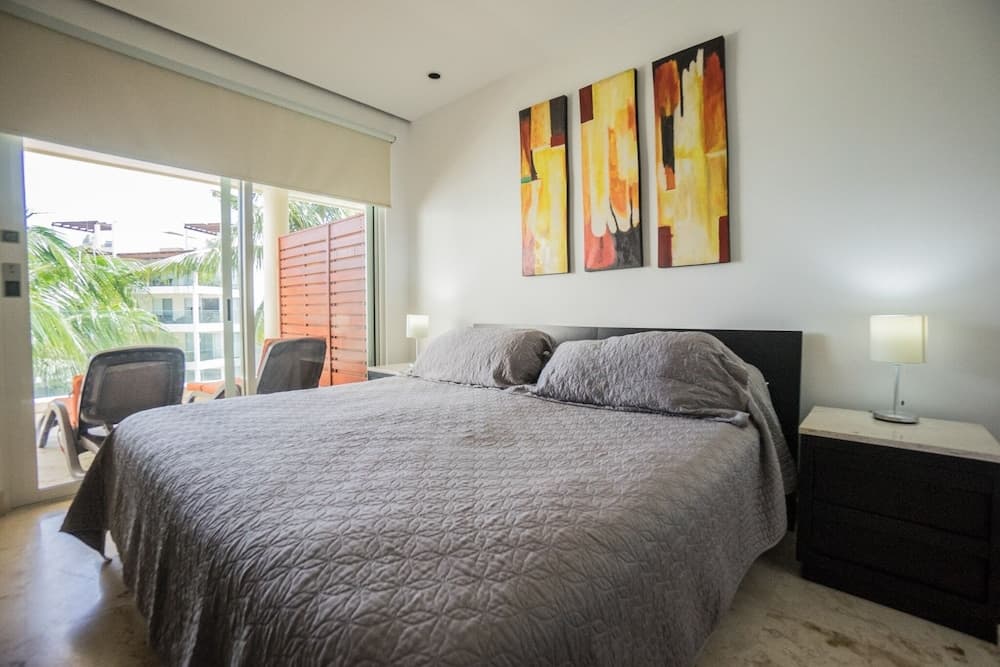 Elements 220 2 Bedroom Condo by RedAwning