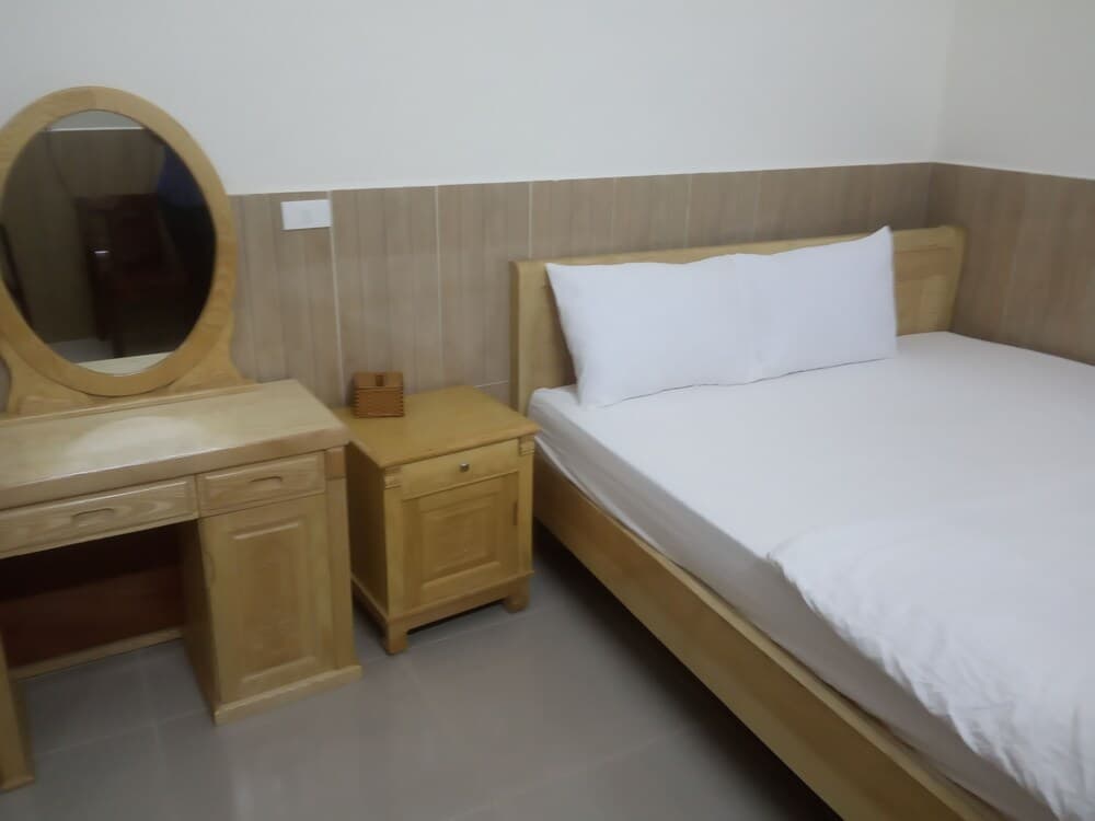 OYO 755 Thai Son Hotel