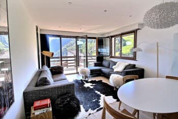 Mirois - Montagne 26 Ski-in Apartment on the Slopes in Les Crosets