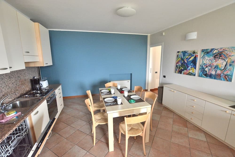 Apartment Montegolo Four With Pool And Lake View