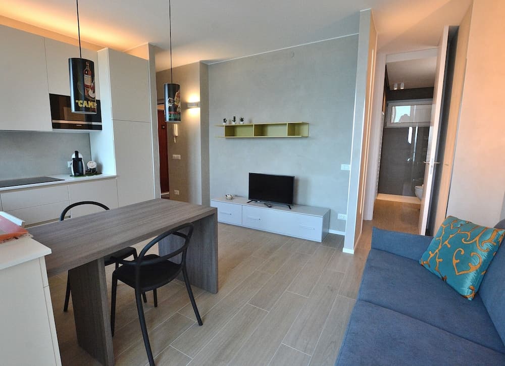 Leonardo Walsh Apartment With Lake View