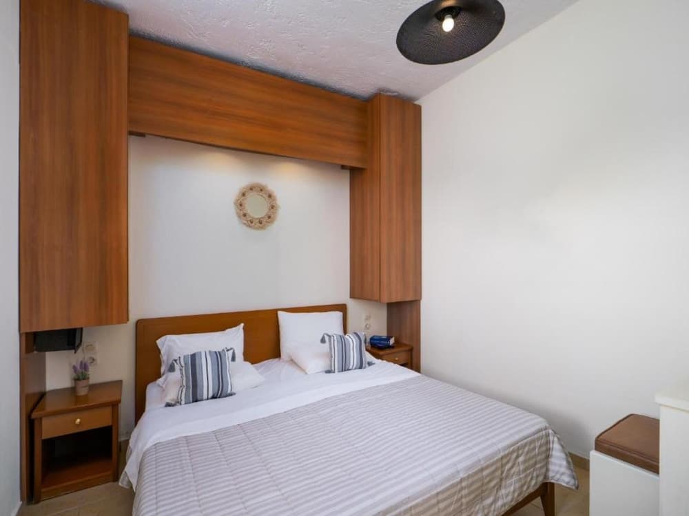 Divina Apartments  by Estia