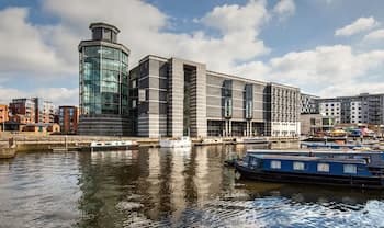 Remarkable 2-bed Apartment