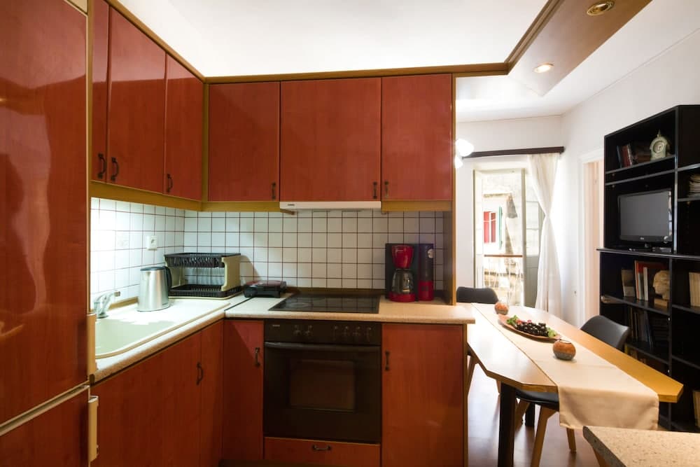 Andrew's Old Town Apartment  by CorfuEscapes