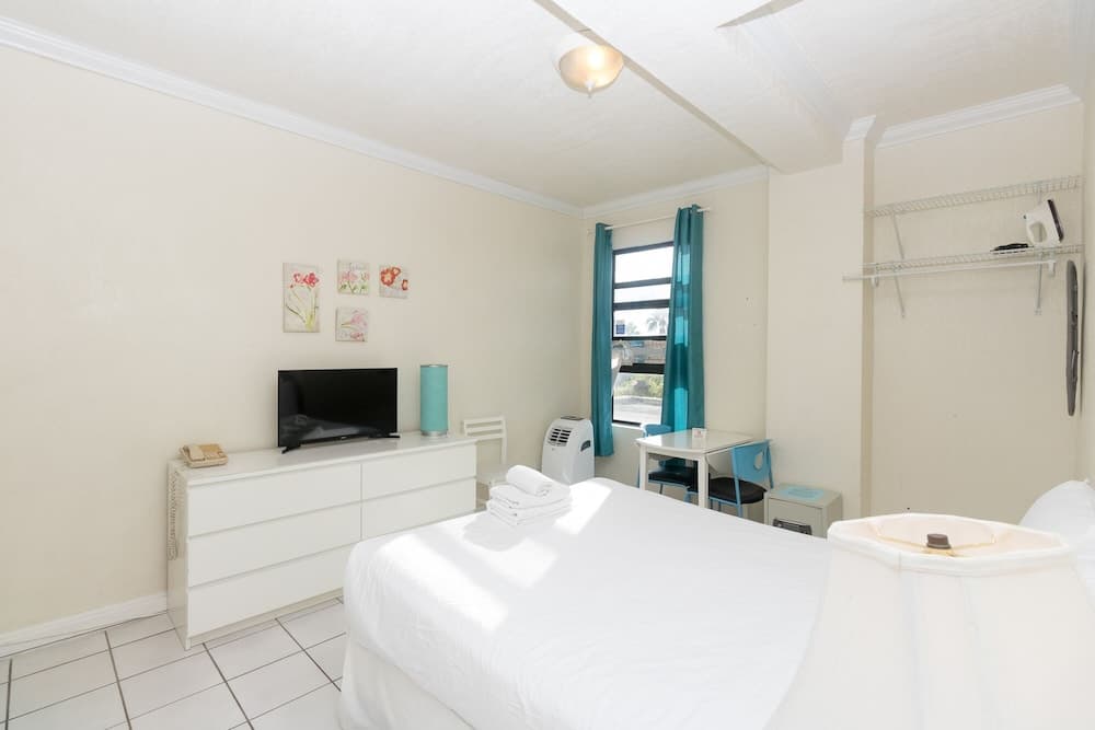 467 Studio Hollywood Beach Resort