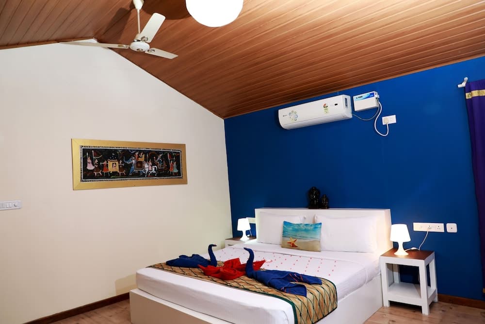 Phoenix Island Resort