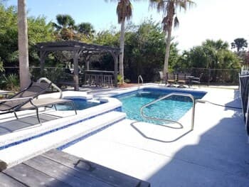 Sweet Dreams 6 Bedroom Home by Redawning