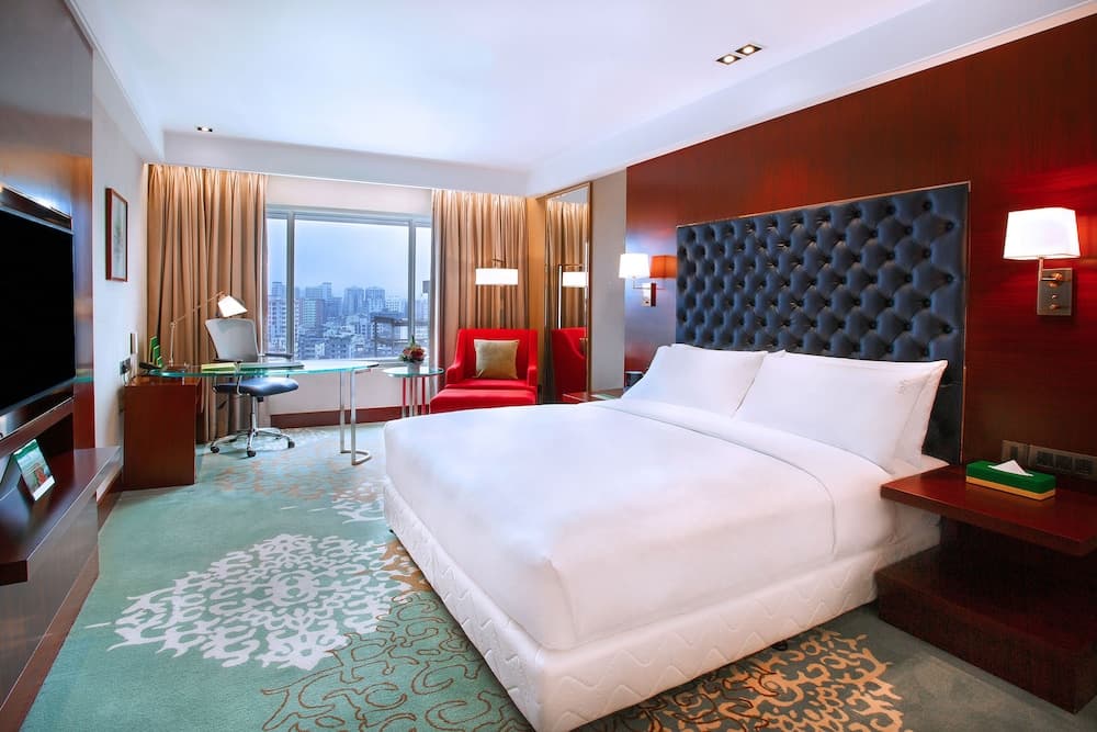 Holiday Inn Dhaka City Centre by IHG