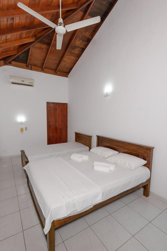 Bright Sunshine Guest House