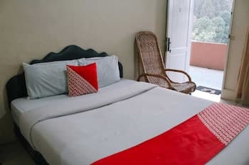 OYO 2799 Berastagi Backpacker Rooms