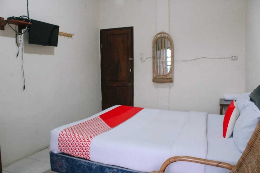 OYO 2799 Berastagi Backpacker Rooms