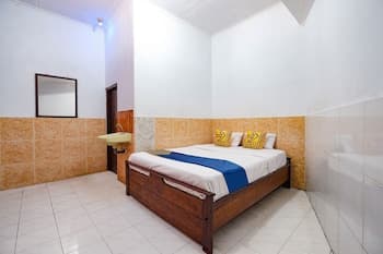 SUPER OYO 2865 Sartika Inn Pati