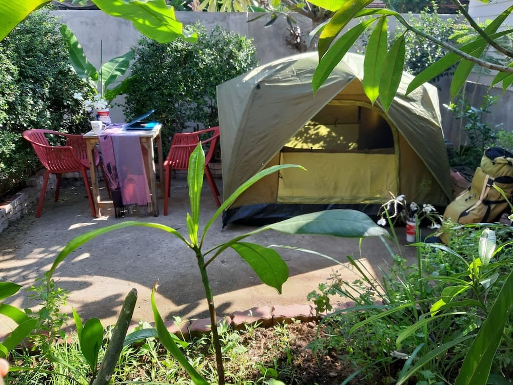 Mj House Stay with guest and host