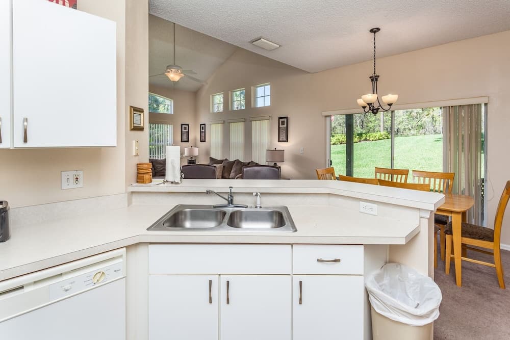 Emerald Island-ru514