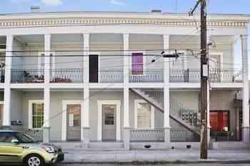 Montgomery Apartments on Magazine Street