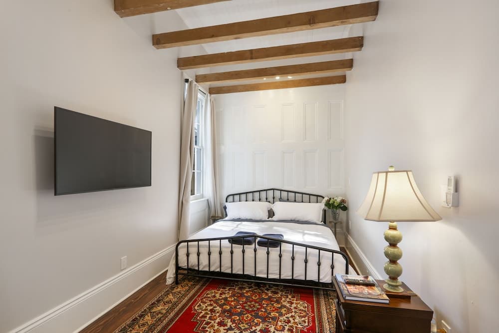 Historic Garden Dist. Victorian Mansion