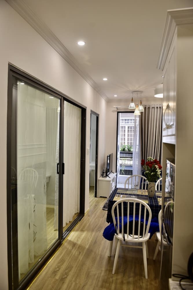 New Luxury Apartment in City Center