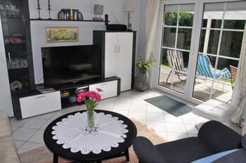 Friesenhaus Maren, Strandflieder