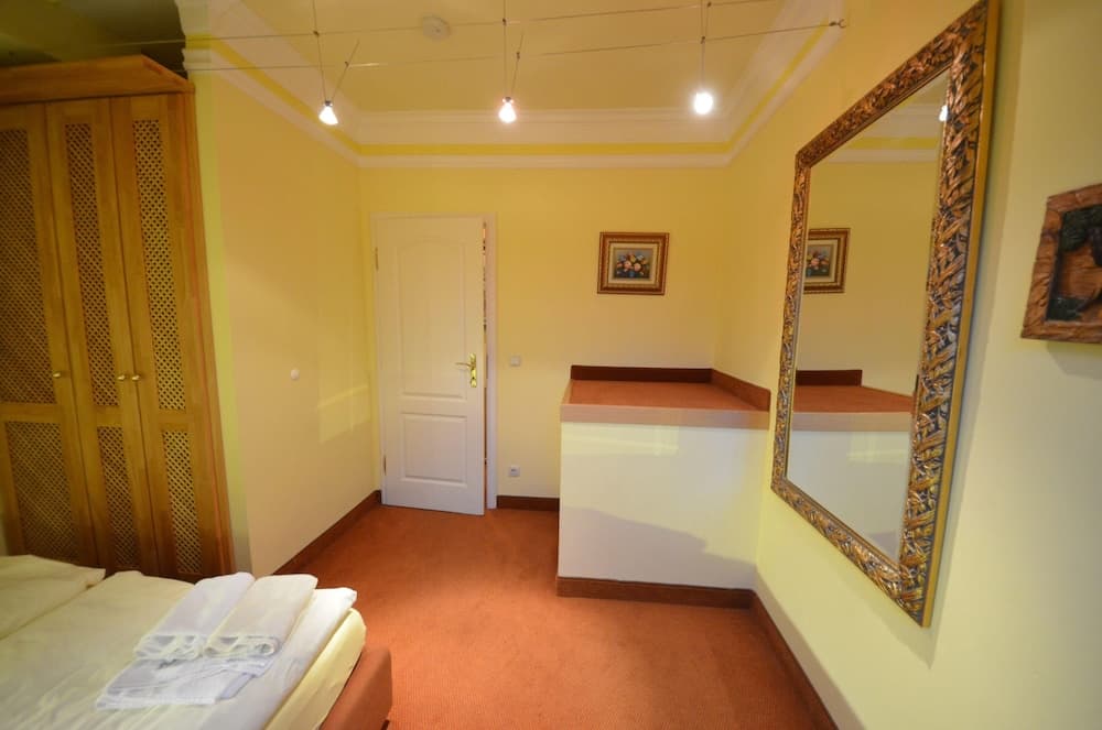 Großes Reethaus 17c "dünenrose"