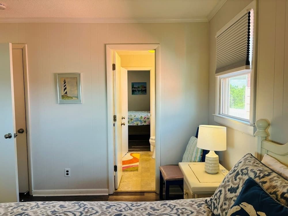 Lime Inn 4 Bedroom Home by RedAwning