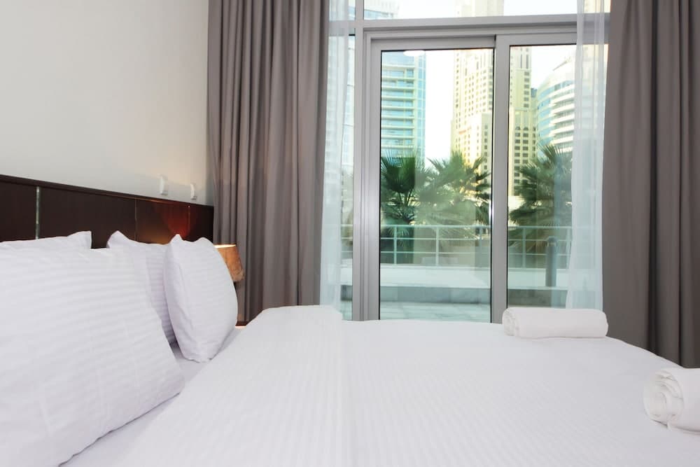 Town House In Dubai Marina Walk