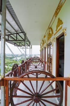 Little Saigon Hostel