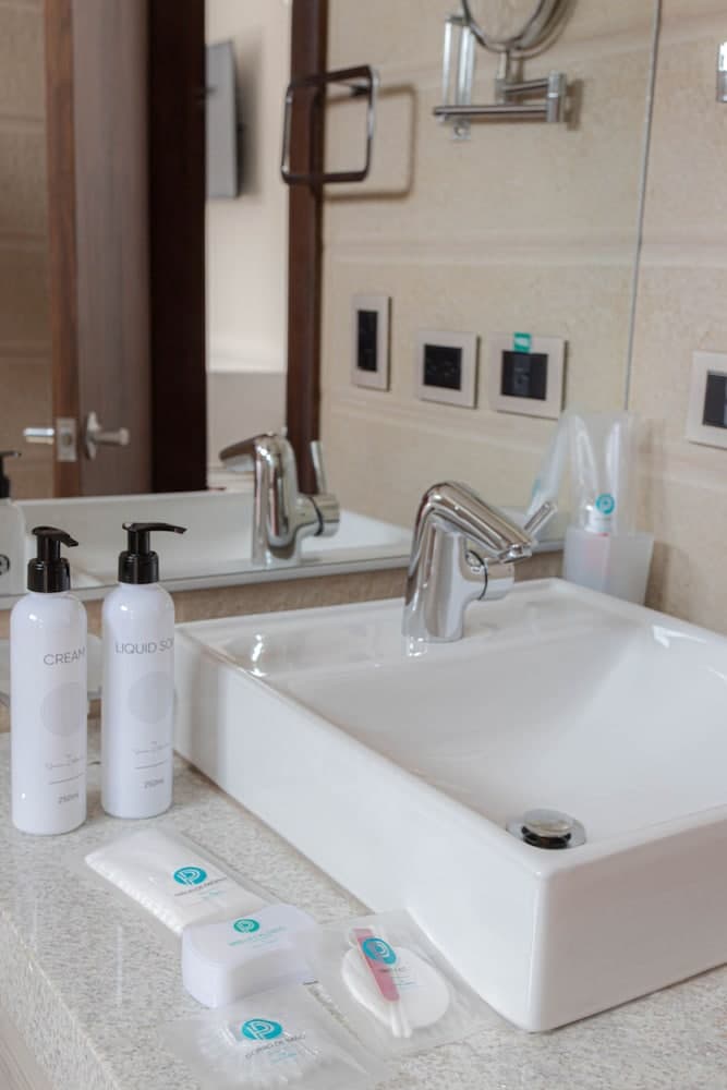 Hotel Puerto Pacifico Guayaquil Airport