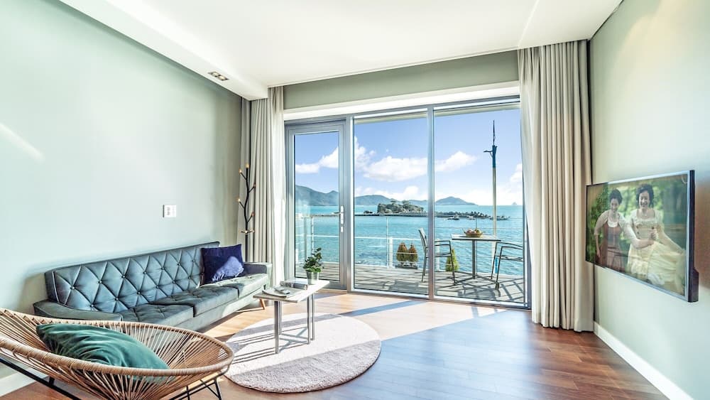 Namhae Lounge 32 Resort B