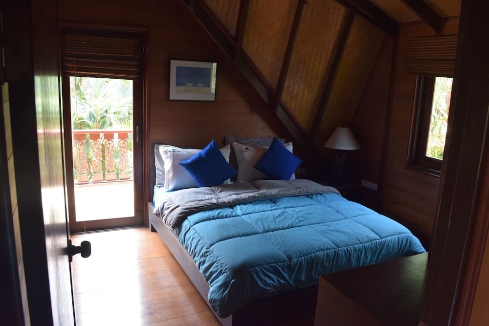 4 bedroom beachfront Villa 3 SDV024-By Samui Dream Villas