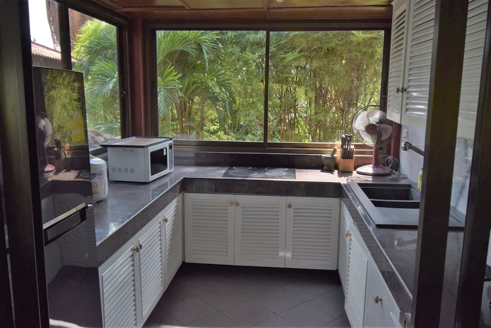 3 Bedroom Beach Front Villa with Private Pool - P3 SDV026-By Samui Dream Villas