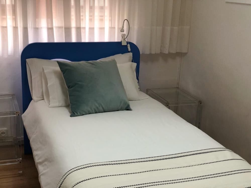 Funcional y Elegante en el centro junto guggenheim by Urban Hosts