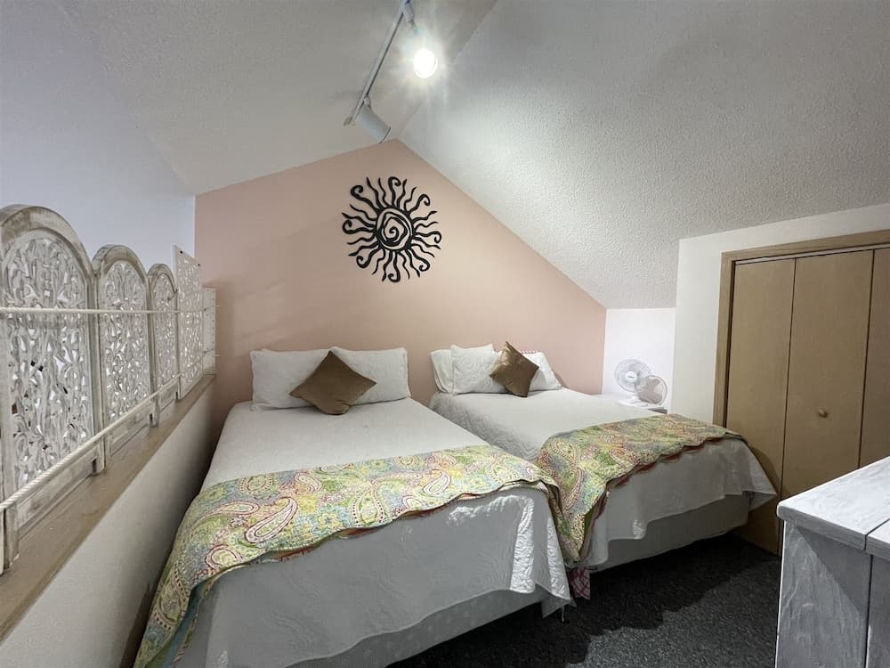 Sw 13 Sea-sound-seitz 2 Bedroom Condo by Redawning