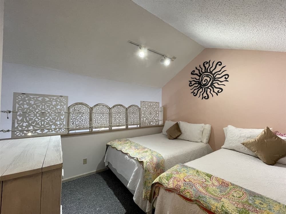 Sw 13 Sea-sound-seitz 2 Bedroom Condo by Redawning