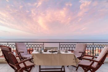 Escape Reality - Magic Getaway with Paradise View