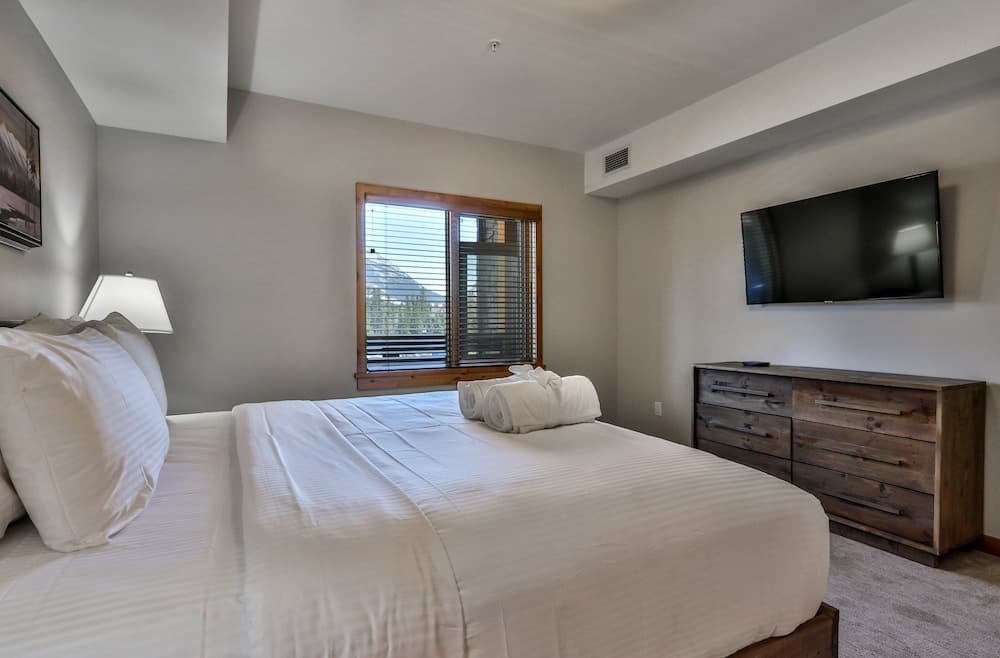 White Spruce Lodge by Spring Creek Vacations