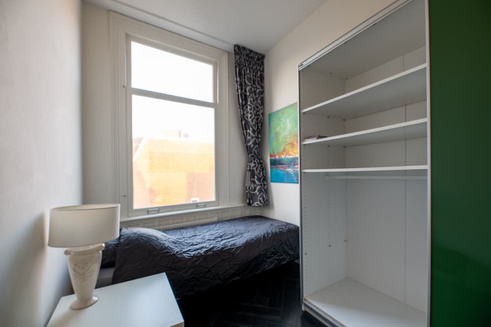 Sézane's Lodges: shared home - not hotel - in museum district