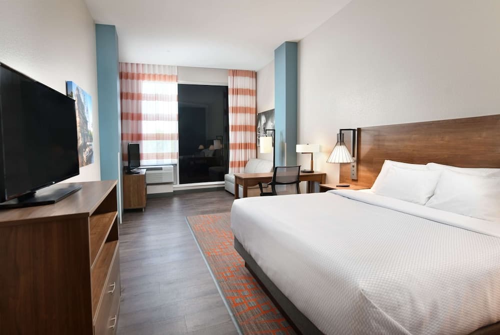 La Quinta Inn & Ste by Wyndham Wisconsin Dells- Lake Delton