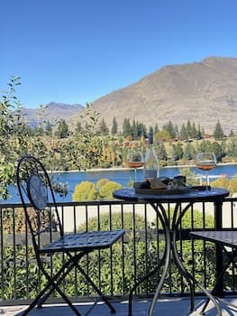 Stay of Queenstown