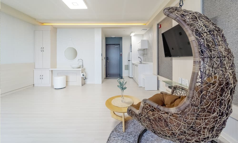 Yeosu Sunset Hostel and Pension