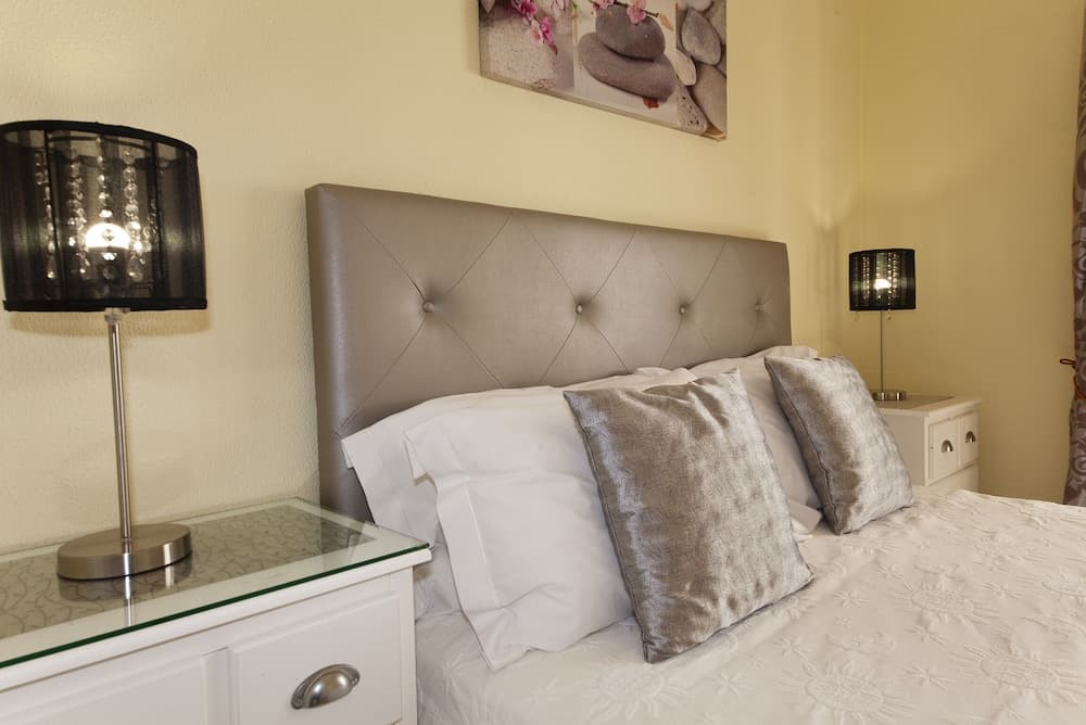 B17 - The Stunning Seaview Apartment