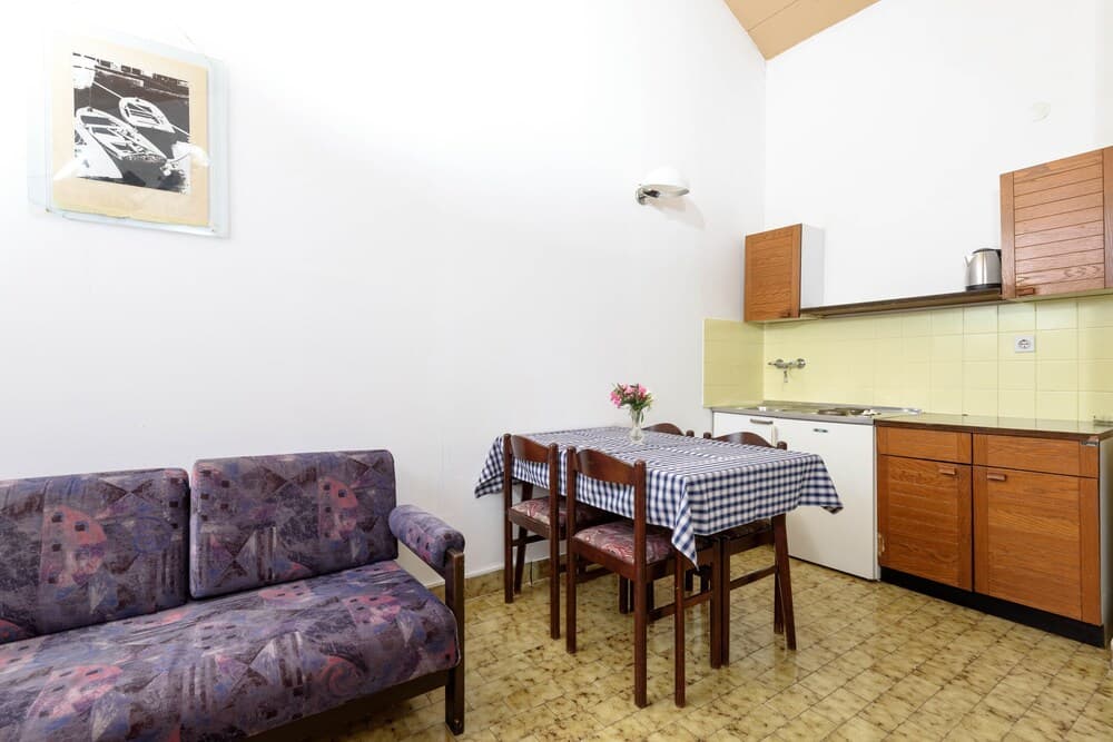 Apartments Medena Budget