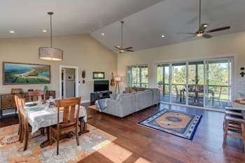 Pua Lani 2 Bedroom Home by RedAwning