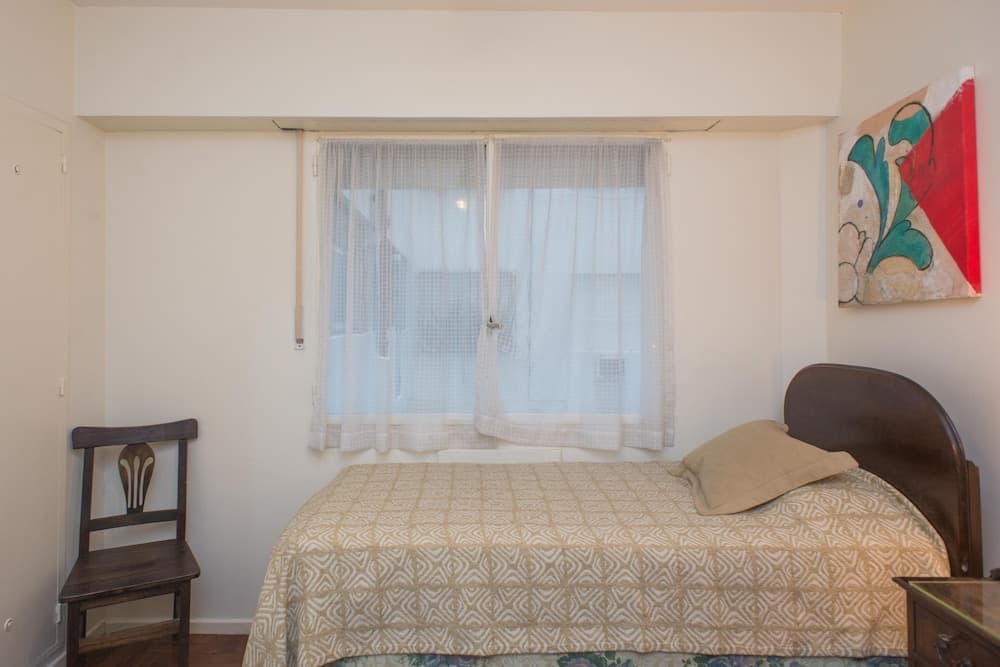 Apartment Rod Pena II By Hart